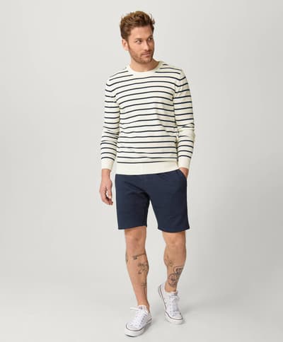 Collegeshortsit