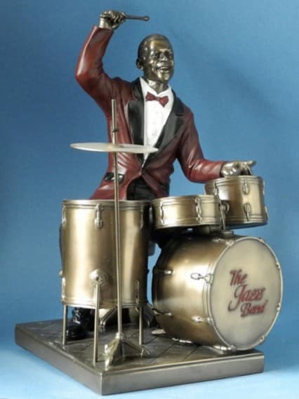 Jazz figurine: drums