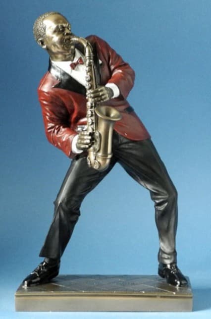 Jazz figurine: alto sax