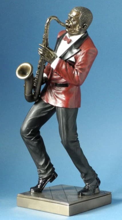 Jazz figurine: tenor sax