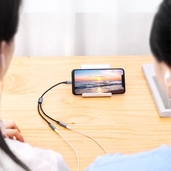 25 cm USB-C til 3,5 mm Audio Splitter Kabel Hovedtelefonadapter