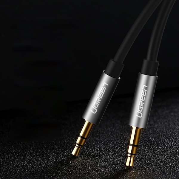 AUX-äänikaapelin miniliitin 3,5 mm 1 m - musta