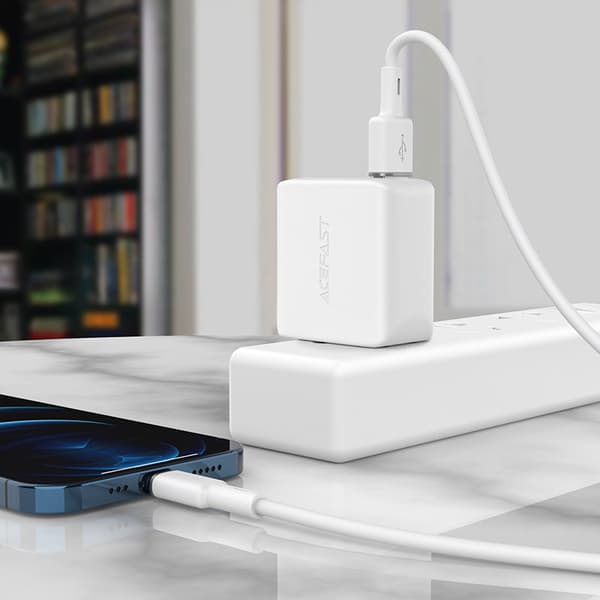 Kabel til iPhone MFI USB - Lightning 2.4A 1.2m sort