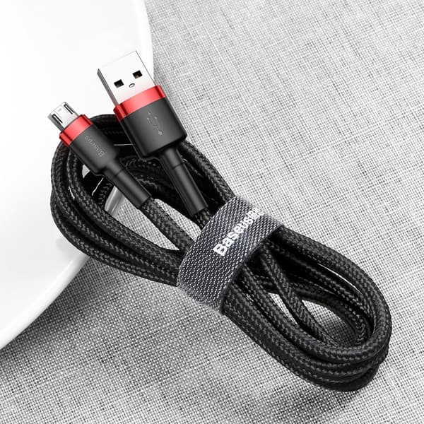 Slitstark nylon microUSB-kabel 2A 3M svart och röd