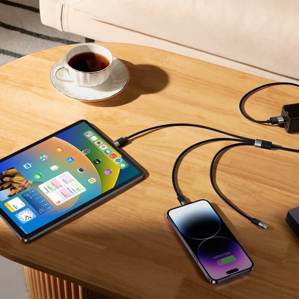 StarSpeed 3in1 USB - micro USB / iPhone Lightning / USB-C telefonkabel 1,2 m - svart