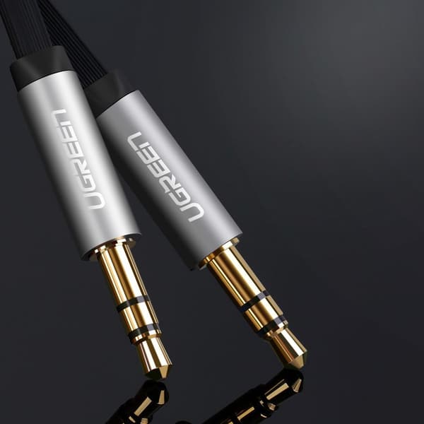 Fladt kabel AUX lydkabel 3,5 mm mini jack 2m sølv