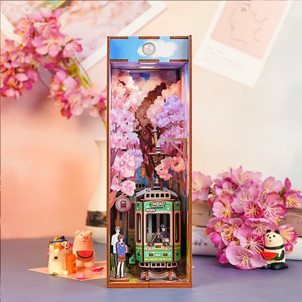 Tonecheer Book Nook - Sakura's Travel