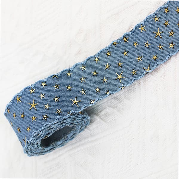 INF Denimbånd med broderet stjerne - 2# Mellem Denimblå, 3,8 cm bred, sælges pr. Yard