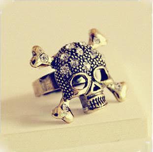 Punk Crystal Skull Ring
