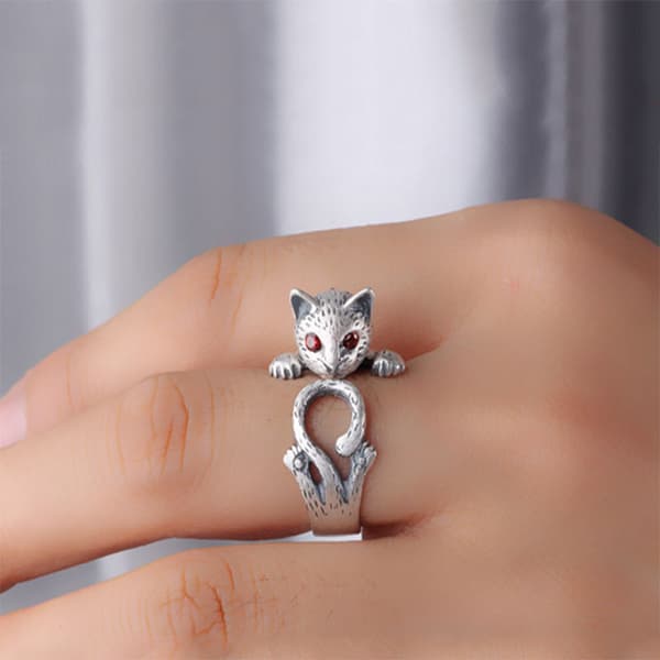 Ring - Cat - Tail - Red Eyes