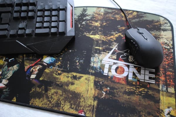 Mönstrad  E-sport keyboard musmatta, storlek: 73x33/28 cm
