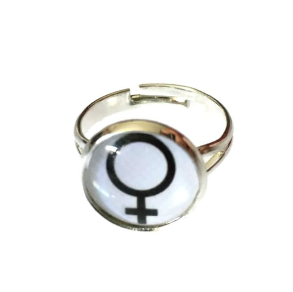Ring - Female Symbol - Venus - Black/White