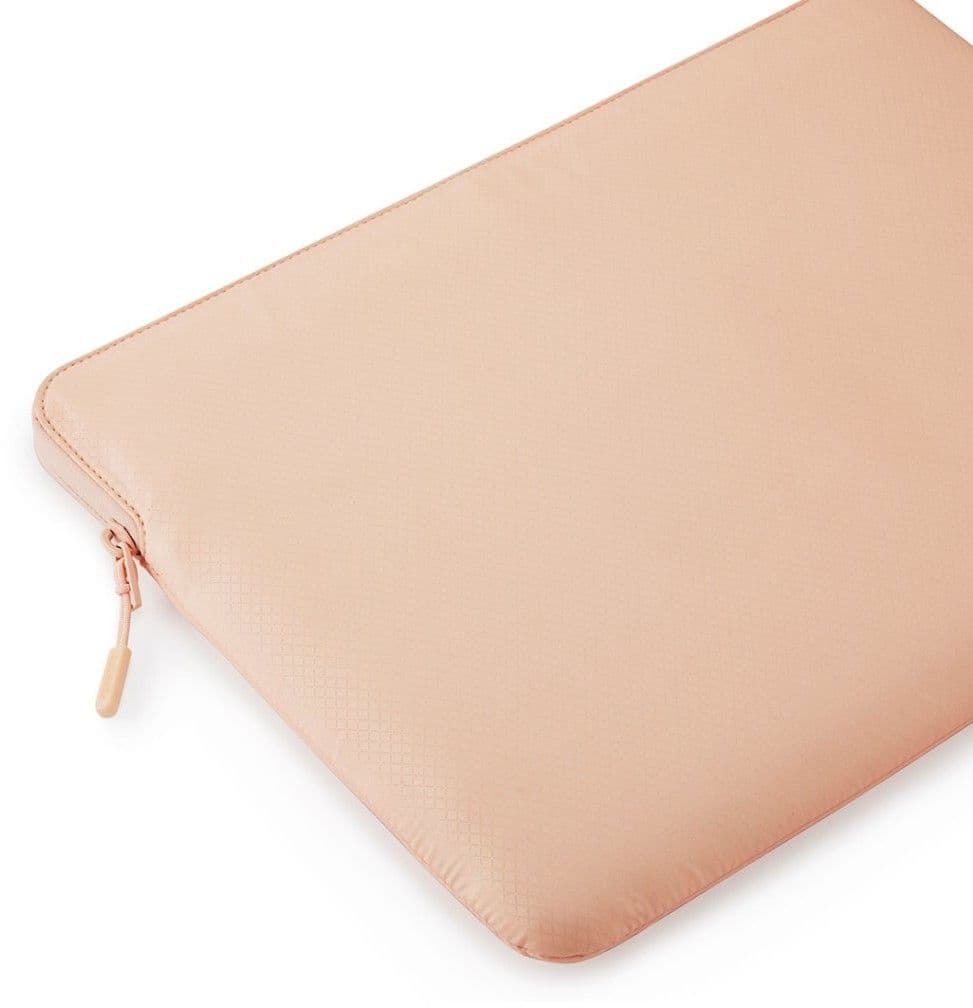 Pipetto Ultra Lite Ripstop MacBook Sleeve (16")