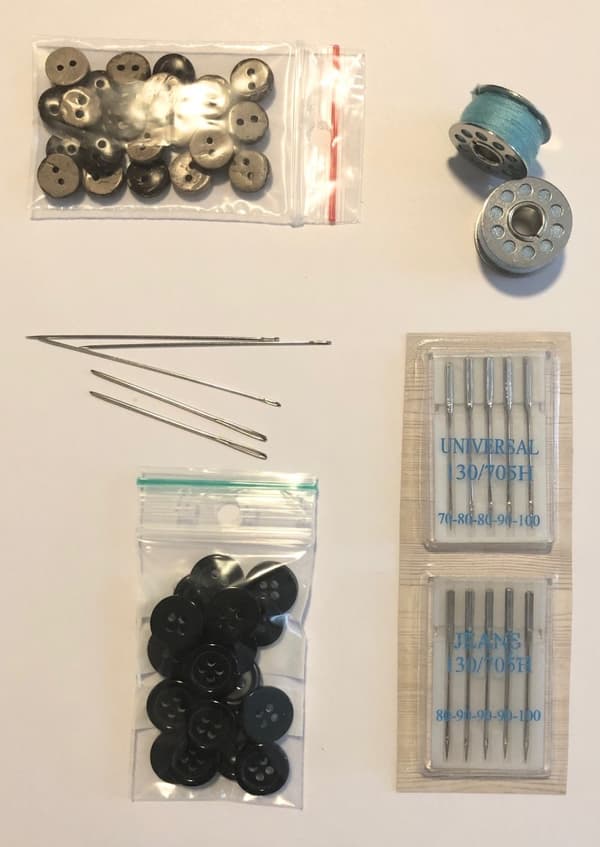 ett kit sybehör allmix