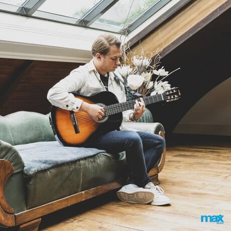 MAX SoloArt klassisk akustisk gitarr (39") Startset - Sunburst