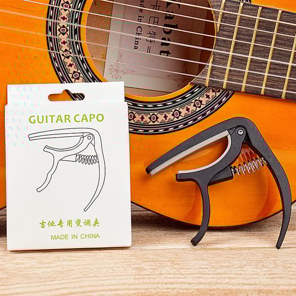INF NG Series Capo: Snabbt byte för akustiska och elektriska gitarrer