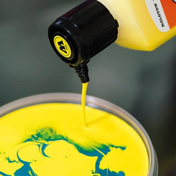 Akrylfärg - Molotow - ONE4ALL REFILL 180 ML - Färg Vaniljpastell - Matt Finish - Professionell