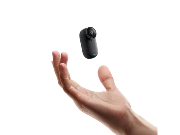 Insta360 Go 3S - Standard Bundle - aktionkamera - 4 K / 30 fps - blixt 64 GB - Bluetooth, Wi-Fi - undervatten upp till 10 m - midnattssvart