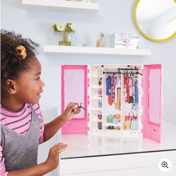 Barbie Fashionistas Ultimate Closet