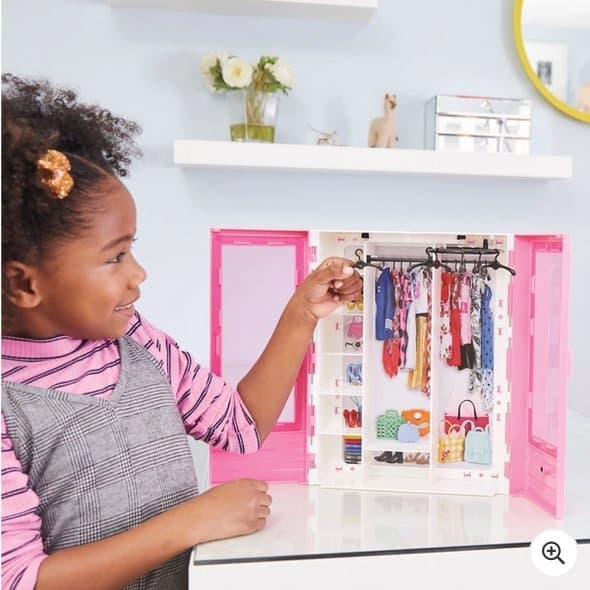 Barbie Fashionistas Ultimate Closet