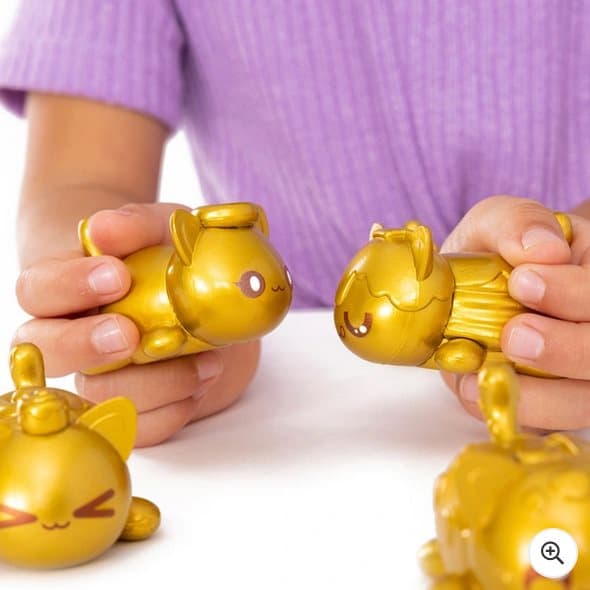 Aphmau MeeMeows Gold Figure Collection
