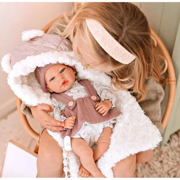 Baby Dukke Arias Sandra 40 cm
