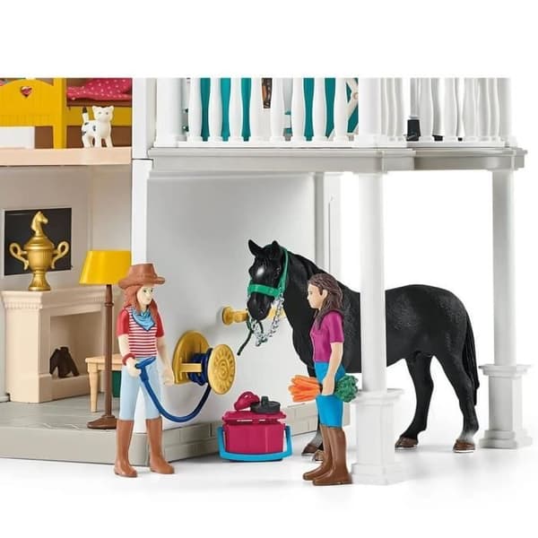 Stort Lakeside Equestrian Center för schleich-hästar, Schleich-figurbox med 192 element inklusive 2 hästar, stall