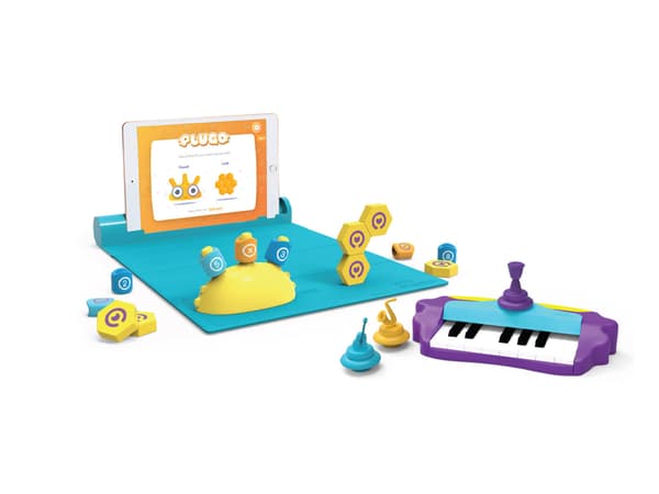 Shifu Shifu Plugo STEM Wiz Pack - a set of blocks with AR games for learning maths and languages