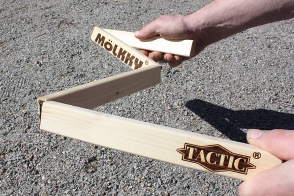 Tactic Taktika Molkkaari - en sammenleggbar kastelinje for Molkk