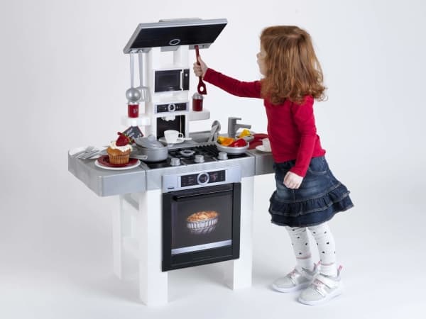 Theo Klein Bosch kitchen “Pure”, 3 år