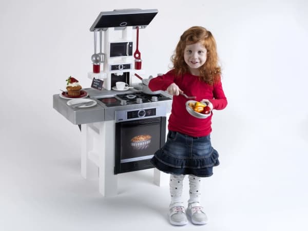Theo Klein Bosch kitchen “Pure”, 3 år