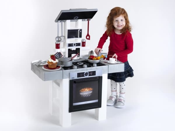 Theo Klein Bosch kitchen “Pure”, 3 år