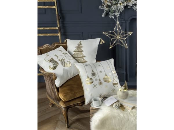 L´Oca Nera L´Oca Nera padded cushion with Christmas socks 45x45 cm