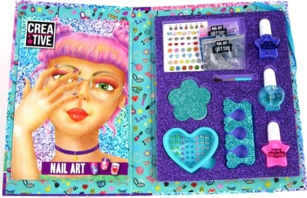 Russell Creative Nail Book