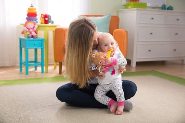 Tomy Lamaze Puppy Paw Pendant TOMY