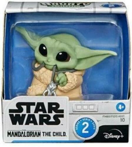 IN STOCK. Star Wars Bounty Series 2 Baby Yoda Mandalorian Necklace Figure