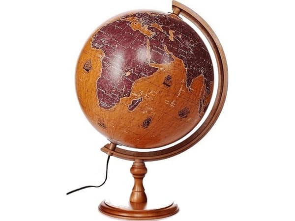 Zachem Globe 320 segelfartyg, upplyst