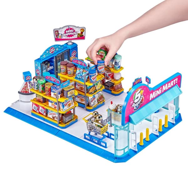5 Surprises Mini Brands Mini Mart
