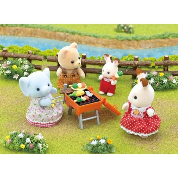 Sylvanian Families - Elefanttjejen och hennes picknickset
