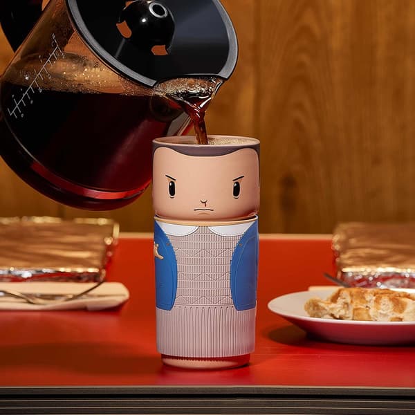 Collectible figurine: Stranger Things -  Eleven (Scoops Outfit) Coscup