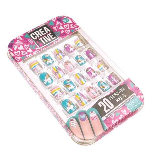 Russell Creative Nails - blanding av kunstige negler
