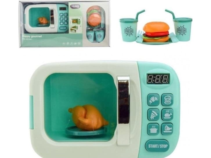 Microwave oven with batteries