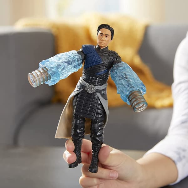 Marvel and the Legend of the Ten Rings Wenwu Action Figure