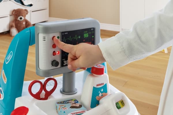 Smoby SMOBY Elektronisk medisinsk vogn med 16 tilbehør