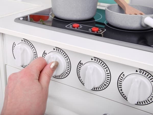 Jokomisiada Suuri puinen keittiö uunilla ja jääkaapilla ZA4135