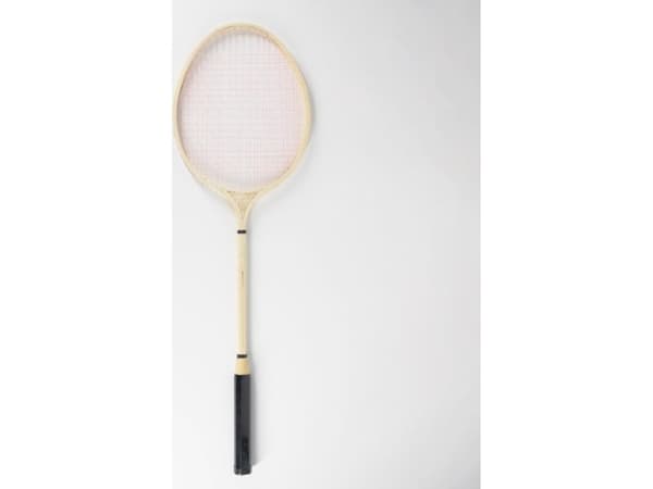 Icom Trä BADMINTON 65 CM. i ett nät