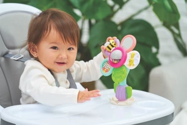 Bkids Pyörivä kukka imukupilla Infantino Infantino