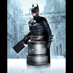 The Dark Knight Rises byst Batman med EMP-gevär