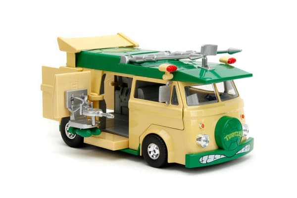 Turtles Donatello & Party Wagon 1:24
