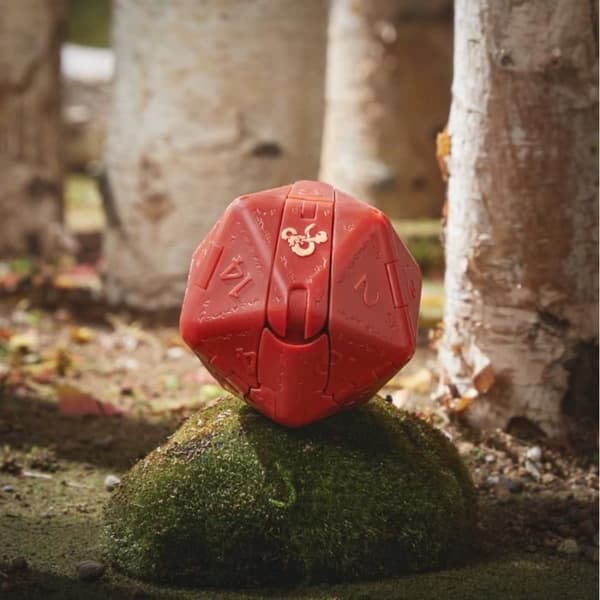 Röd Themberchaud-figur konverterbar till en gigantisk d20 - Dungeons &amp; Dragons - Thieves' Honor